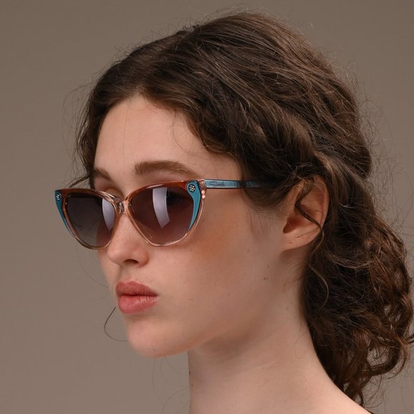 Cateye vintage sunglasses by Guy Laroche, France main image 4